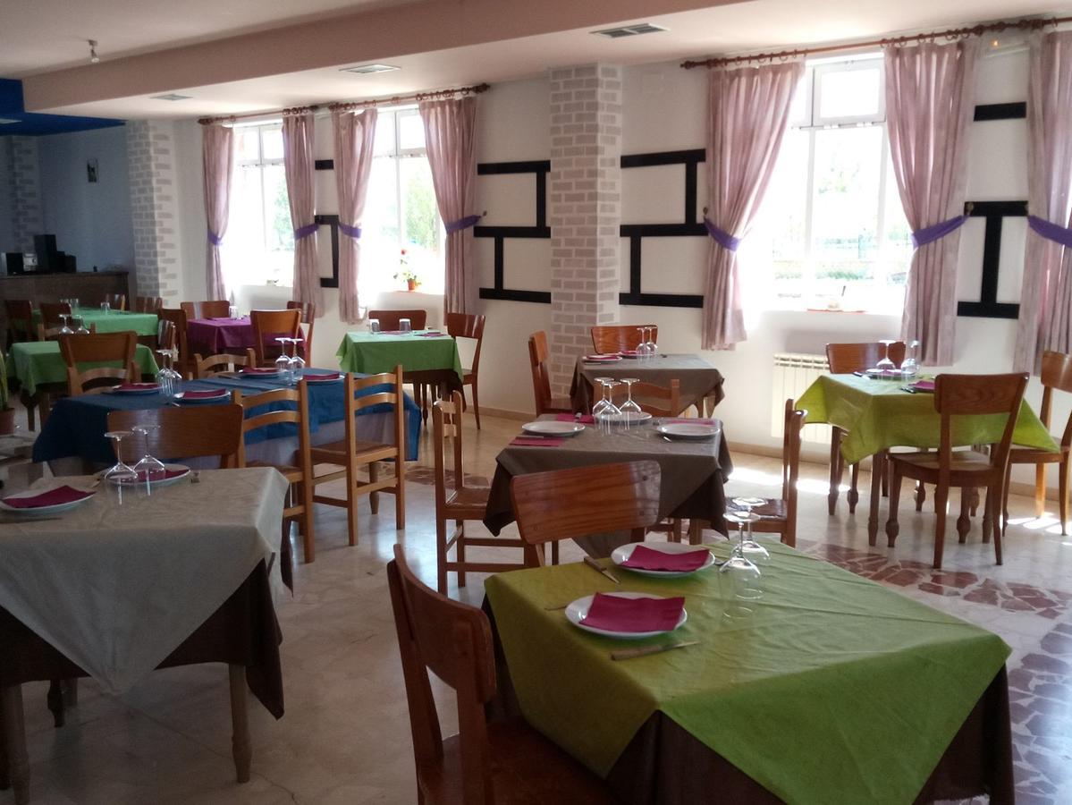 Hostal El Tropezon Matallana de Valmadrigal Ngoại thất bức ảnh