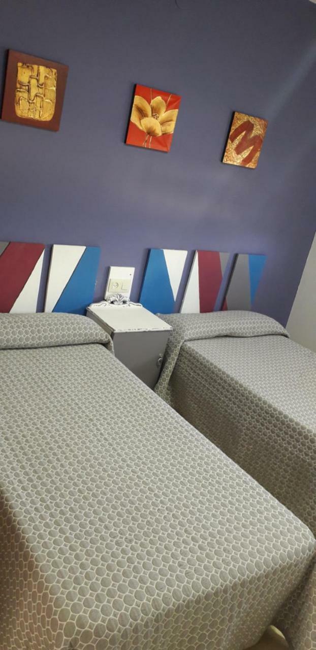 Hostal El Tropezon Matallana de Valmadrigal Ngoại thất bức ảnh